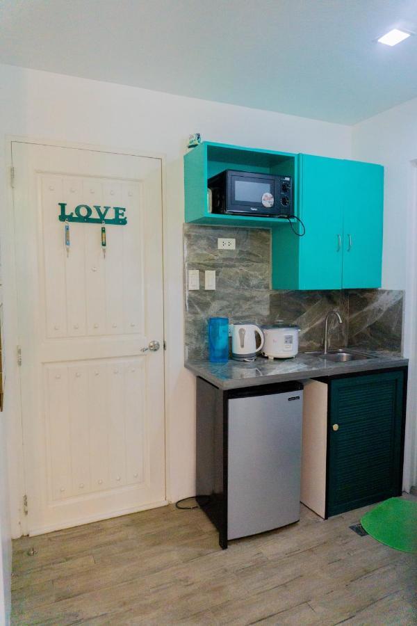 Retreat Haven In La Bella Tagaytay Apartment Tagaytay City Екстериор снимка